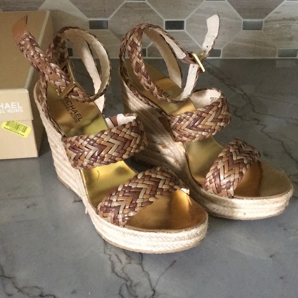 Michael Kors sandals - Picture 2 of 3